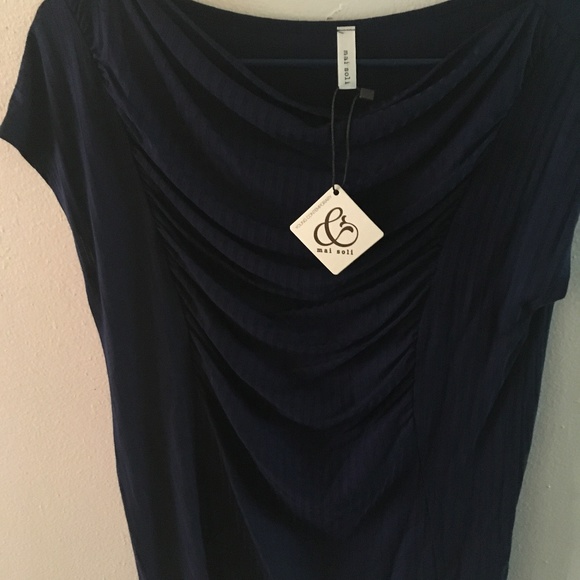 Mai Soli Top - Picture 1 of 4